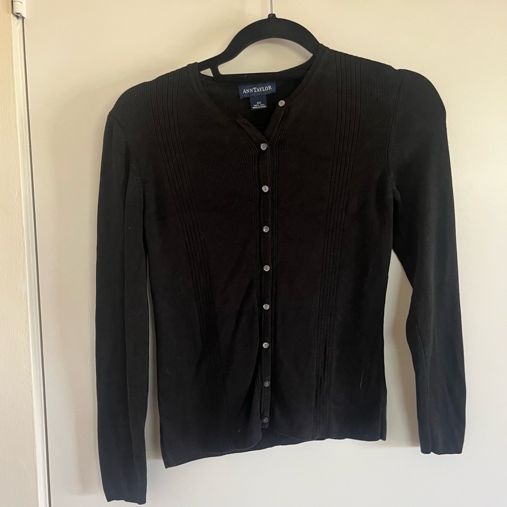 90s Ann Taylor 100% silk cardigan size XS